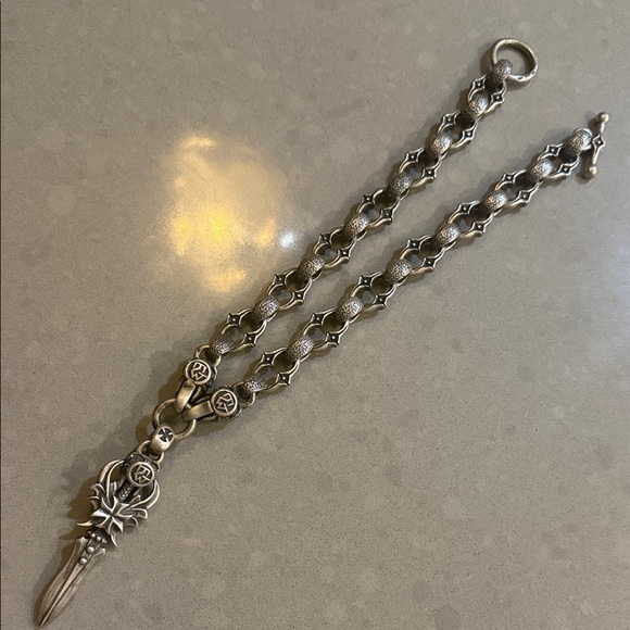 RARE💀custom piece Travis Walker Double Cross Silver Skull Dagger necklace - Picture 5 of 9